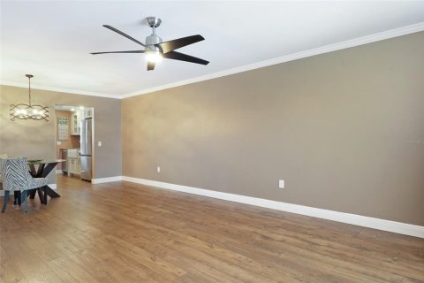 Condo in Saint Petersburg, Florida, 2 bedrooms  № 1740579 - photo 7