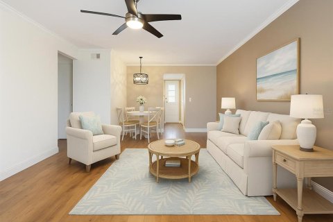 Condo in Saint Petersburg, Florida, 2 bedrooms  № 1740579 - photo 4