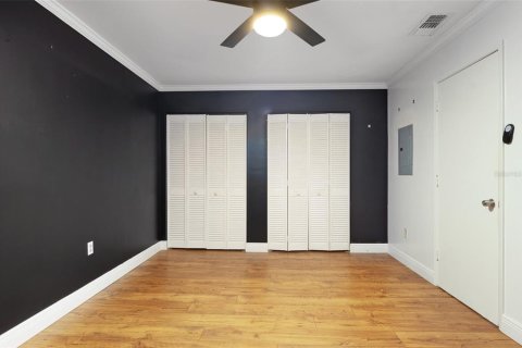 Condo in Saint Petersburg, Florida, 2 bedrooms  № 1740579 - photo 18