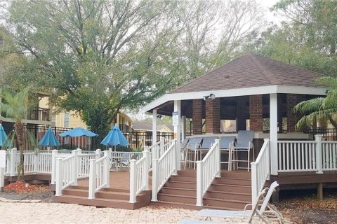 Condo in Tampa, Florida, 2 bedrooms  № 1869369 - photo 17