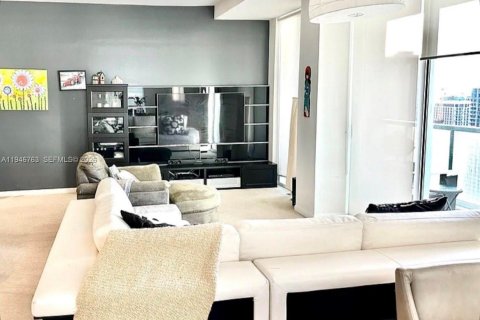 Copropriété à louer à Miami, Floride: 2 chambres, 126.63 m2 № 2056831 - photo 3