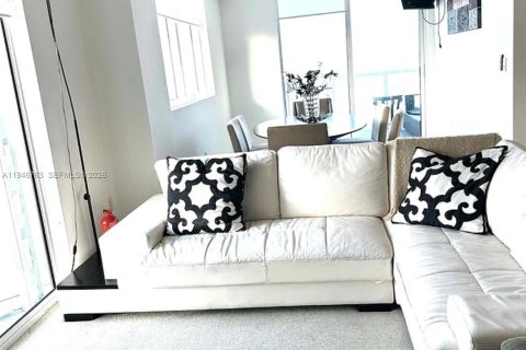 Copropriété à louer à Miami, Floride: 2 chambres, 126.63 m2 № 2056831 - photo 4