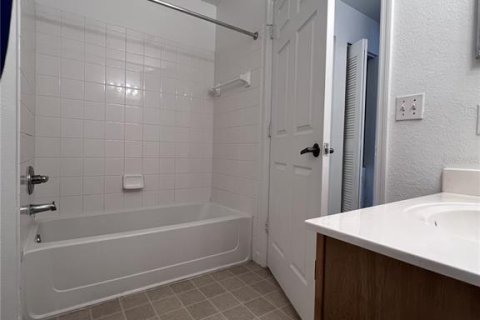 Condominio en alquiler en Kissimmee, Florida, 3 dormitorios, 120.4 m2 № 1853560 - foto 15