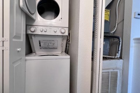 Condominio en alquiler en Kissimmee, Florida, 3 dormitorios, 120.4 m2 № 1853560 - foto 16