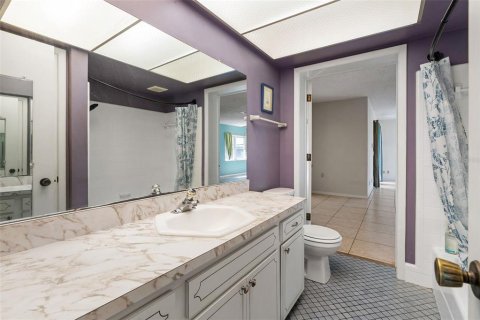House in Saint Petersburg, Florida 3 bedrooms, 207.54 sq.m. № 1837667 - photo 17