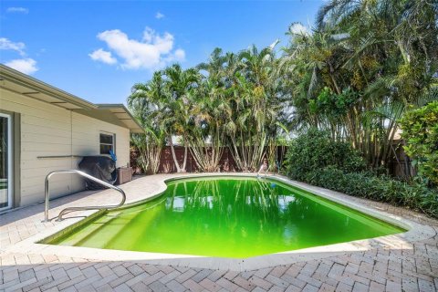House in Saint Petersburg, Florida 3 bedrooms, 207.54 sq.m. № 1837667 - photo 23