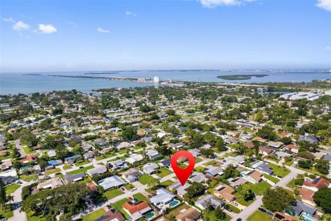 House in Saint Petersburg, Florida 3 bedrooms, 207.54 sq.m. № 1837667 - photo 28