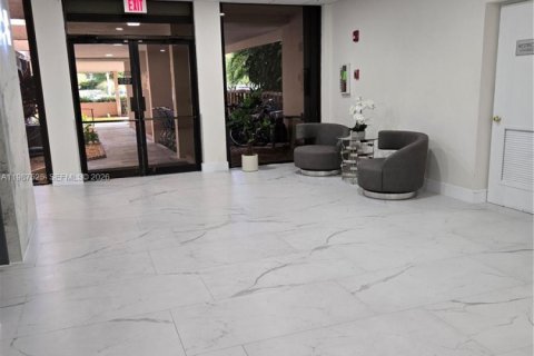 Condominio en venta en Miami, Florida, 2 dormitorios, 128.21 m2 № 2243357 - foto 30