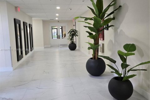 Condominio en venta en Miami, Florida, 2 dormitorios, 128.21 m2 № 2243357 - foto 29