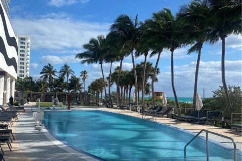 Condominio en venta en Miami Beach, Florida, 1 dormitorio, 61.5 m2 № 1710882 - foto 23