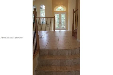 House in Miramar, Florida 4 bedrooms, 222.13 sq.m. № 1998349 - photo 6