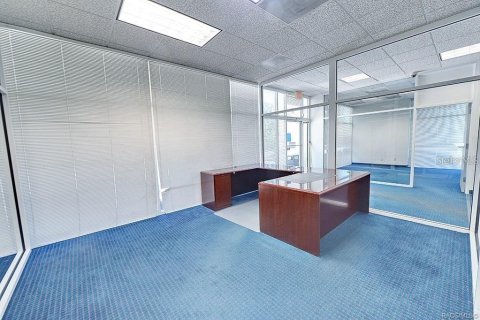 Immobilier commercial à louer à Citrus Springs, Floride: 304.72 m2 № 2433589 - photo 9