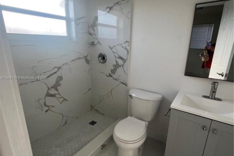 Villa ou maison à vendre à Miami, Floride: 3 chambres, 87.61 m2 № 1796375 - photo 9