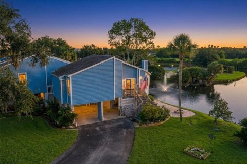 Condo in Crystal River, Florida, 2 bedrooms № 2370949