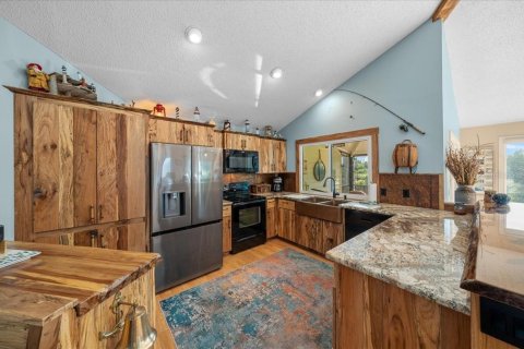 Condo in Crystal River, Florida, 2 bedrooms  № 2370949 - photo 9