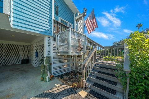 Condo in Crystal River, Florida, 2 bedrooms  № 2370949 - photo 2