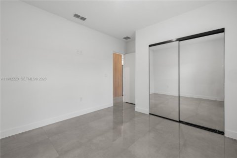 Купить виллу или дом в Палм-Бей, Флорида 3 комнаты, 116.13м2, № 2043336 - фото 3