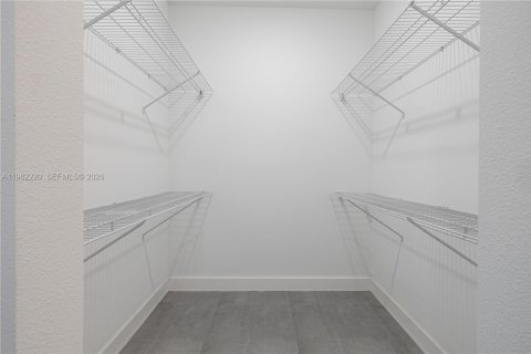 Купить виллу или дом в Палм-Бей, Флорида 3 комнаты, 116.13м2, № 2043336 - фото 2