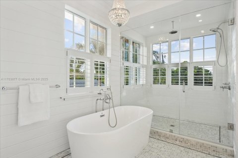 Casa en alquiler en Key Biscayne, Florida, 6 dormitorios, 331.1 m2 № 1730483 - foto 16