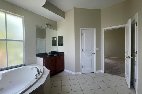 House in Apollo Beach, Florida 5 bedrooms, 311.32 sq.m. № 1791979 - photo 16