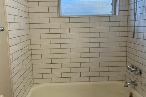 Appartement à louer à Largo, Floride: 2 chambres, 74.32 m2 № 2423843 - photo 12