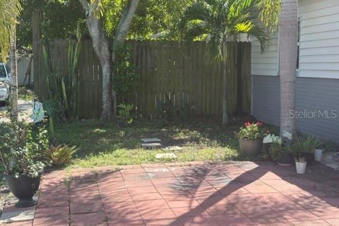 Appartement à louer à Largo, Floride: 2 chambres, 74.32 m2 № 2423843 - photo 2