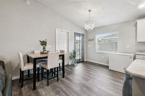 Купить виллу или дом в Раскин, Флорида 6 комнат, 138.61м2, № 2204968 - фото 15