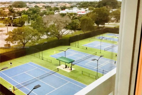 Copropriété à louer à Hollywood, Floride: 2 chambres, 102.19 m2 № 2002772 - photo 21