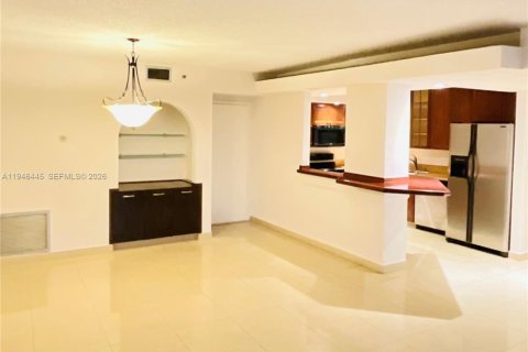 Copropriété à louer à Hollywood, Floride: 2 chambres, 102.19 m2 № 2002772 - photo 14