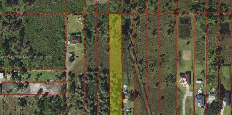 Terreno en Naples, Florida № 1985367