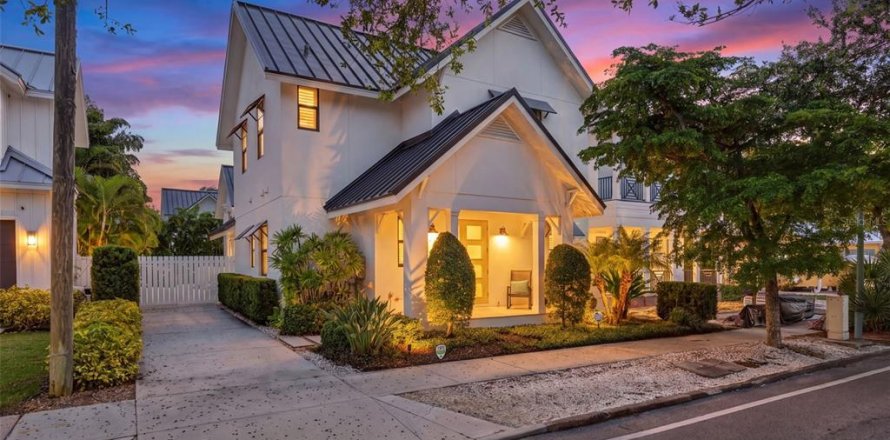 Casa en Sarasota, Florida 4 dormitorios, 259.94 m2 № 2383702