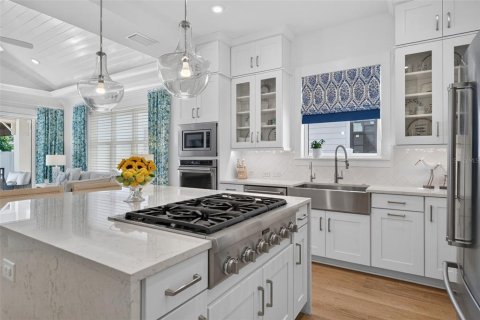 Casa en venta en Sarasota, Florida, 4 dormitorios, 259.94 m2 № 2383702 - foto 9