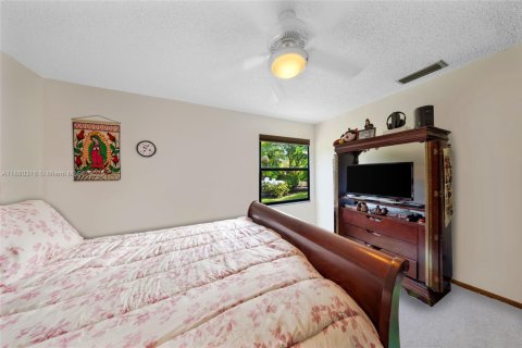 Villa ou maison à vendre à Miami, Floride: 5 chambres, 337.51 m2 № 1929057 - photo 29