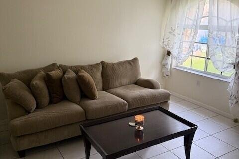 Casa en venta en Pembroke Pines, Florida, 3 dormitorios, 164.44 m2 № 2175465 - foto 11