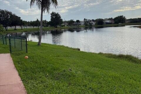 Casa en venta en Pembroke Pines, Florida, 3 dormitorios, 164.44 m2 № 2175465 - foto 8