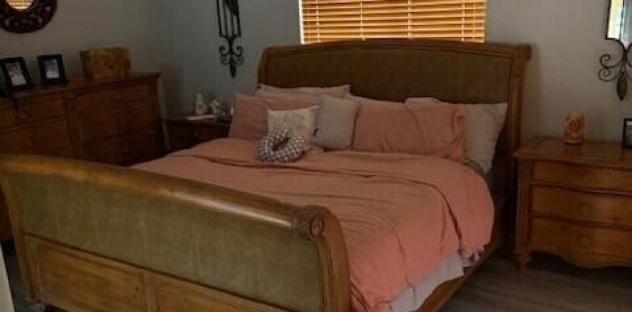 Casa en Pembroke Pines, Florida 3 dormitorios, 164.44 m2 № 2175465