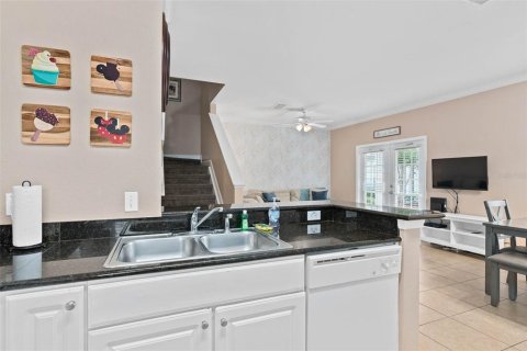 Townhouse in Kissimmee, Florida 4 bedrooms, 157.38 sq.m. № 1725597 - photo 6