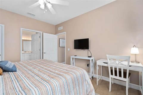 Townhouse in Kissimmee, Florida 4 bedrooms, 157.38 sq.m. № 1725597 - photo 22
