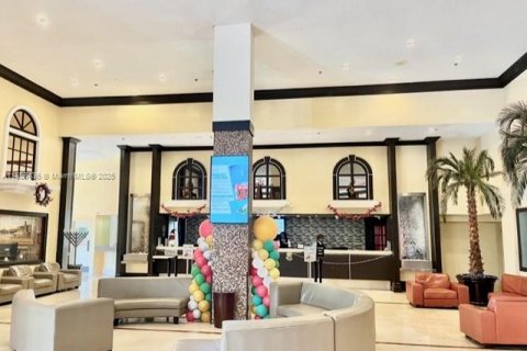 Купить кондоминиум в Санни-Айлс-Бич, Флорида 33.44м2, № 2055152 - фото 19