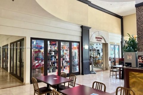 Купить кондоминиум в Санни-Айлс-Бич, Флорида 33.44м2, № 2055152 - фото 20