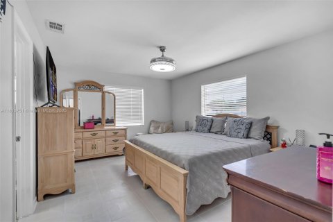 Villa ou maison à vendre à Miami, Floride: 3 chambres, 123.37 m2 № 1814759 - photo 22
