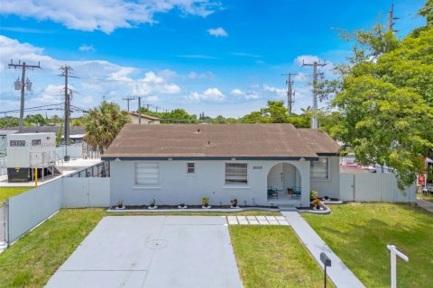 Villa ou maison à vendre à Miami, Floride: 3 chambres, 123.37 m2 № 1814759 - photo 2