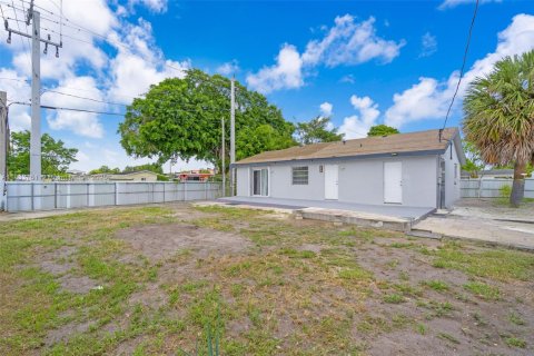 Villa ou maison à vendre à Miami, Floride: 3 chambres, 123.37 m2 № 1814759 - photo 27