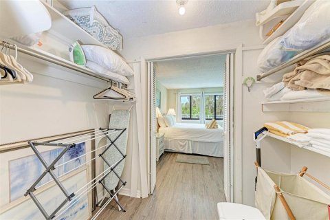 Купить кондоминиум в Холмс-Бич, Флорида 4 комнаты, 82.5м2, № 1914322 - фото 24