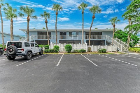 Купить кондоминиум в Холмс-Бич, Флорида 4 комнаты, 82.5м2, № 1914322 - фото 4