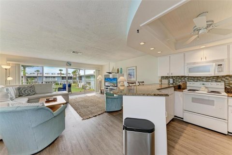 Купить кондоминиум в Холмс-Бич, Флорида 4 комнаты, 82.5м2, № 1914322 - фото 8