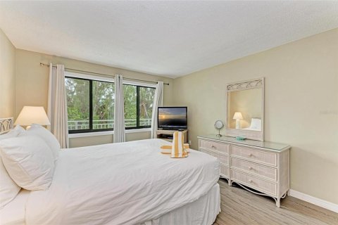 Купить кондоминиум в Холмс-Бич, Флорида 4 комнаты, 82.5м2, № 1914322 - фото 21