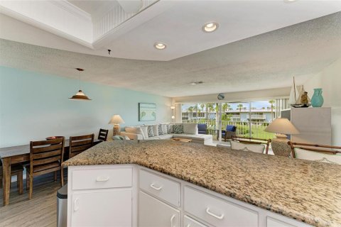 Купить кондоминиум в Холмс-Бич, Флорида 4 комнаты, 82.5м2, № 1914322 - фото 17