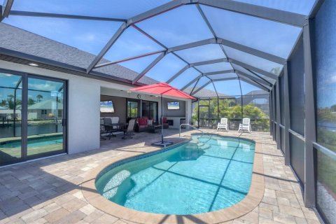 House in Port Charlotte, Florida 3 bedrooms, 179.49 sq.m. № 1819379 - photo 29