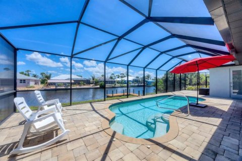 House in Port Charlotte, Florida 3 bedrooms, 179.49 sq.m. № 1819379 - photo 27